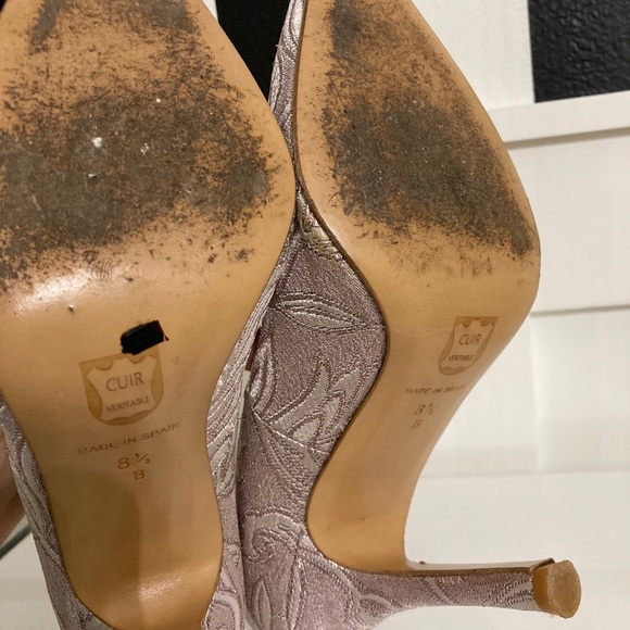 Evening Pumps - Picture 9 of 9